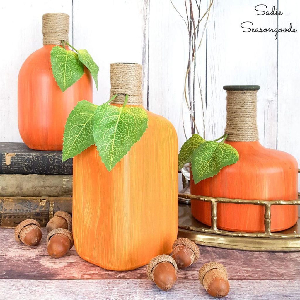 liquor-bottle-painting-for-fall-pumpkin-decor